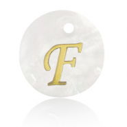 Pendentifs coquillage specials lettre F Doré-blanc (couleur naturelle)