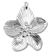 Breloques en acier Inox fleur Argent&eacute;