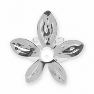 Bagues en acier Inox fleur avec perle Argent&eacute;-blanc