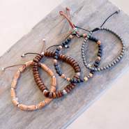 Sets d'inspiration Confectionnez vos bracelets super cool avec des perles de bois