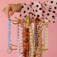Sets d'inspiration Présentez et transportez vos bijoux avec style grâce à nos nouveaux accessoires