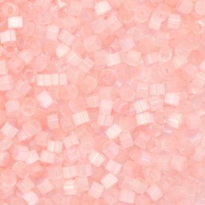 Perles Miyuki d&eacute;licas 11/0 Silk satin salmon pink DB-825-1