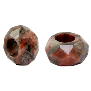 Pierres naturelles Granit facett&eacute;es Rouge corail