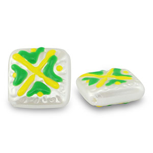 Perles acryliques carr&eacute; avec croix Perle-jaune-vert