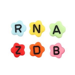 Perles lettres acryliques Multicolore