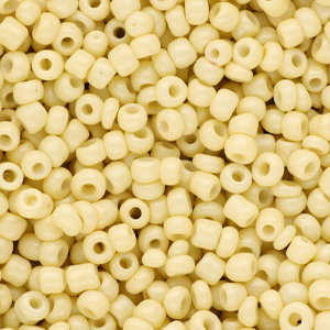 Perles de rocailles Miyuki 8/0 Duracoat opaque light lemon ice yellow 8-4451
