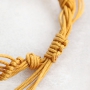 Bracelets en macram&eacute; pour l'automne