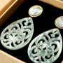 Fabriquez des boucles d&rsquo;oreilles XXL avec des pendentifs en r&eacute;sine