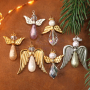 Ces boucles d&rsquo;oreilles d&rsquo;hiver et ces anges peuvent &ecirc;tre confectionn&eacute;s avec des perles goutte Polaris Elements et des perles &agrave; facettes :