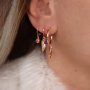 Trouvez l&rsquo;inspiration ! D&eacute;couvrez ici comment confectionner des boucles d&rsquo;oreilles et des bracelets dans une atmosph&egrave;re de No&euml;l/hiver : 