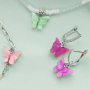 Cr&eacute;ez vos propres bijoux pour l&rsquo;&eacute;t&eacute; avec ces breloques et connecteurs papillon hauts en couleur