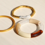 D&eacute;marrez avec ces perles acryliques tube color&eacute;es
