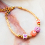 Inspiration pour la r&eacute;alisation de colliers avec des perles lettres 