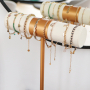 Laissez-vous inspirer ! Comment utiliser des pr&eacute;sentoirs bijoux et des bo&icirc;tes de rangement ?