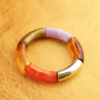 Cr&eacute;ation d&rsquo;une collection de bracelets joyeux