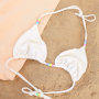 Avec des cha&icirc;nes de corps, des cha&icirc;nes de taille et des cha&icirc;nes &agrave; attacher &agrave; votre bikini.