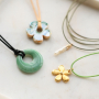 Tendance fil macram&eacute; tress&eacute; pour les plus beaux colliers