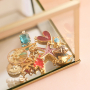 Inspiration bijoux d'&eacute;t&eacute; avec des breloques en m&eacute;tal DQ avec &eacute;mail