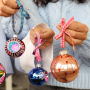 Cr&eacute;ez des bracelets, porte-cl&eacute;s et cadeaux uniques avec des rubans &agrave; texte
