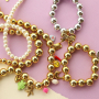 Comment assortir les perles acryliques tendance ?