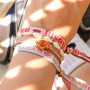 Cr&eacute;ez des bracelets uniques avec rubans et perles stoppeurs