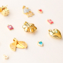 Cr&eacute;ez des bijoux uniques avec des breloques en laiton