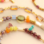 Cr&eacute;ez vos propres bijoux avec des perles press&eacute;es tch&egrave;ques