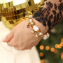 Moment d'inspiration avec des perles et breloques en acier inoxydable
