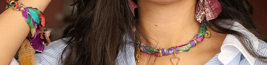Nouveaux rubans en sari de soie dans de belles couleurs! Nouveaux rubans en sari de soie dans de belles couleurs!