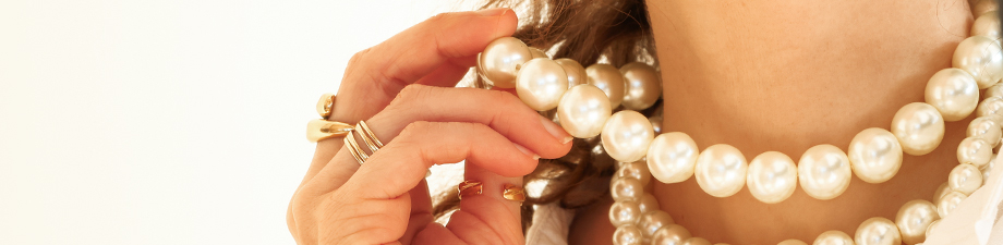Collection tendance et scintillante de perles en verre